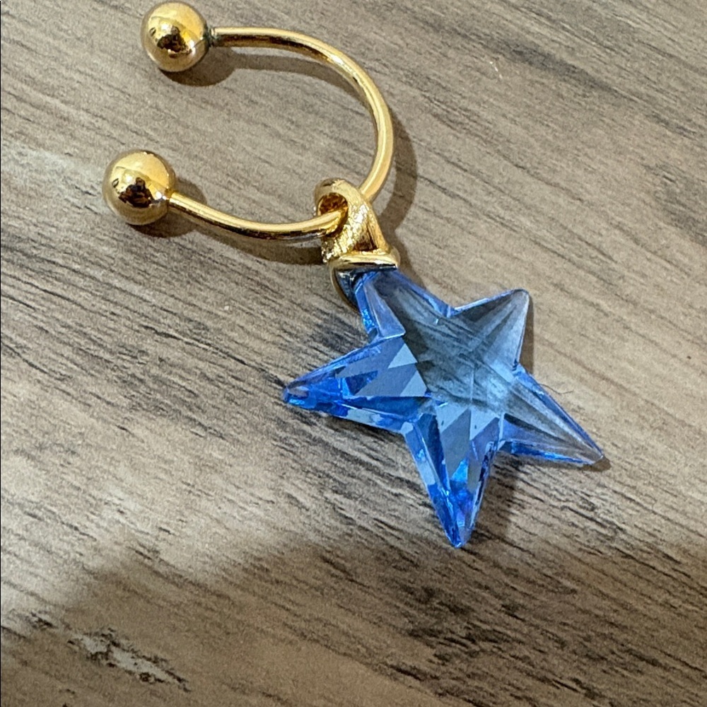 18 k Gold plated  swarovski Blue Star Key charm,bag charm.‎ Vintage